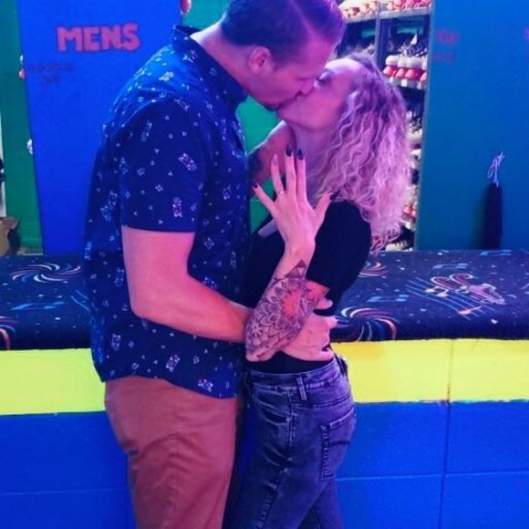 Meet your Posher, Constance - Picture 1 of 1